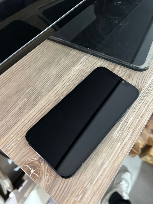 iPhone 12 de vanzare