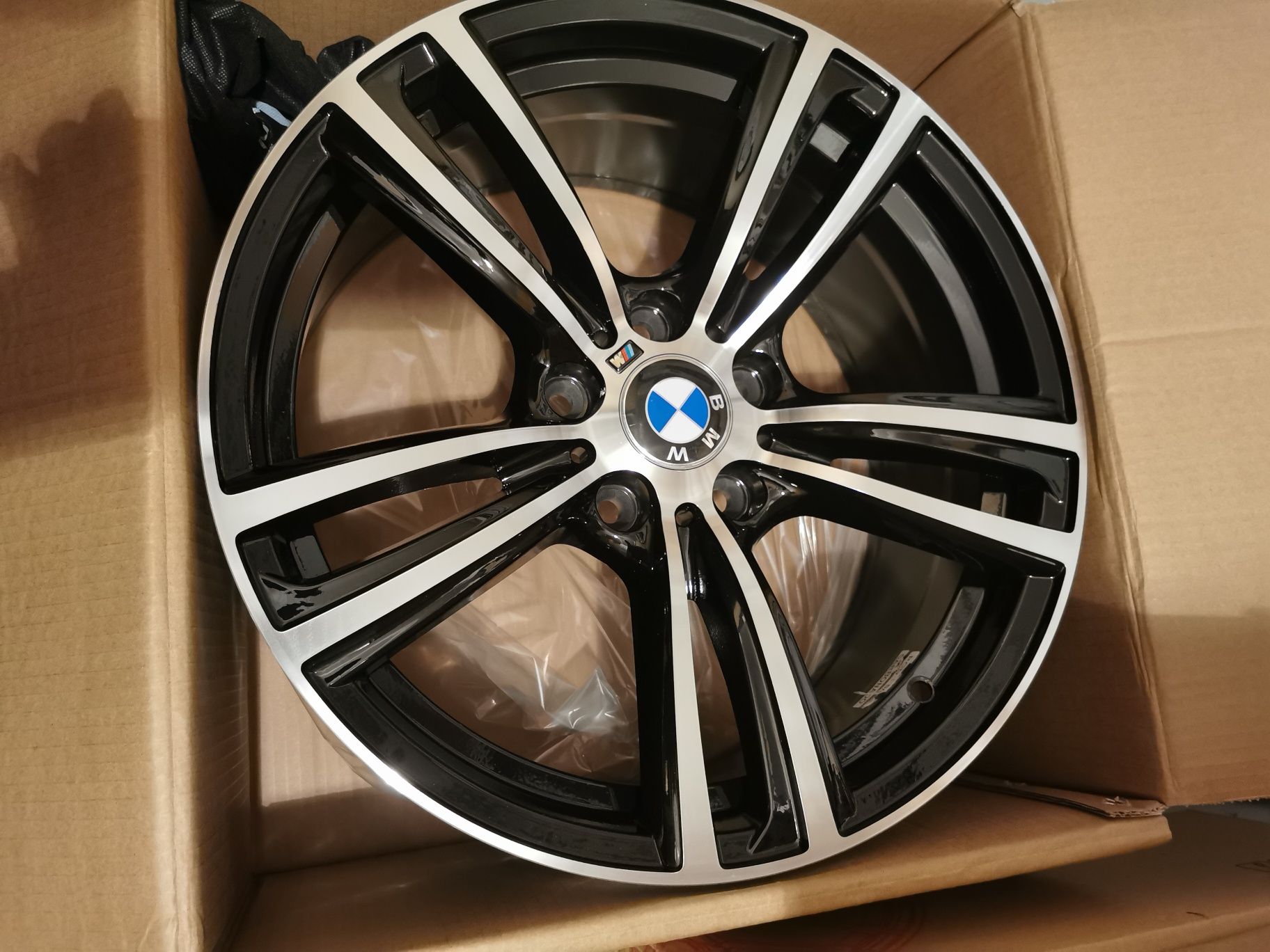 Vand jante de aliaj pentru bmw pe 18 model Dual