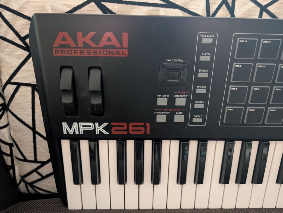 Akai MPK 261 orga/controller midi professional