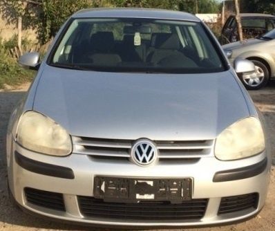 Dezmembrez Volkswagen Golf 5 1.9 TDI hatchback din 2008 volan pe stanga