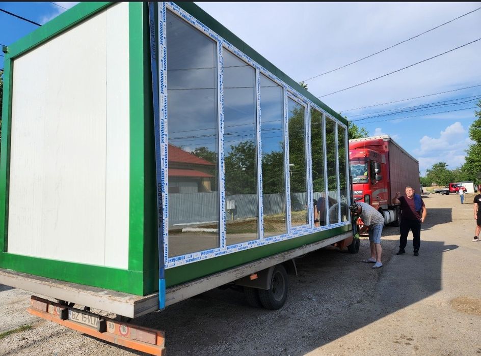 Vând container din panou sandwich