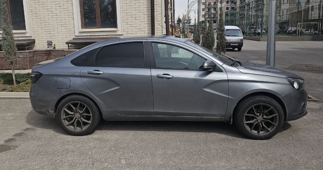 Lada vesta sedan