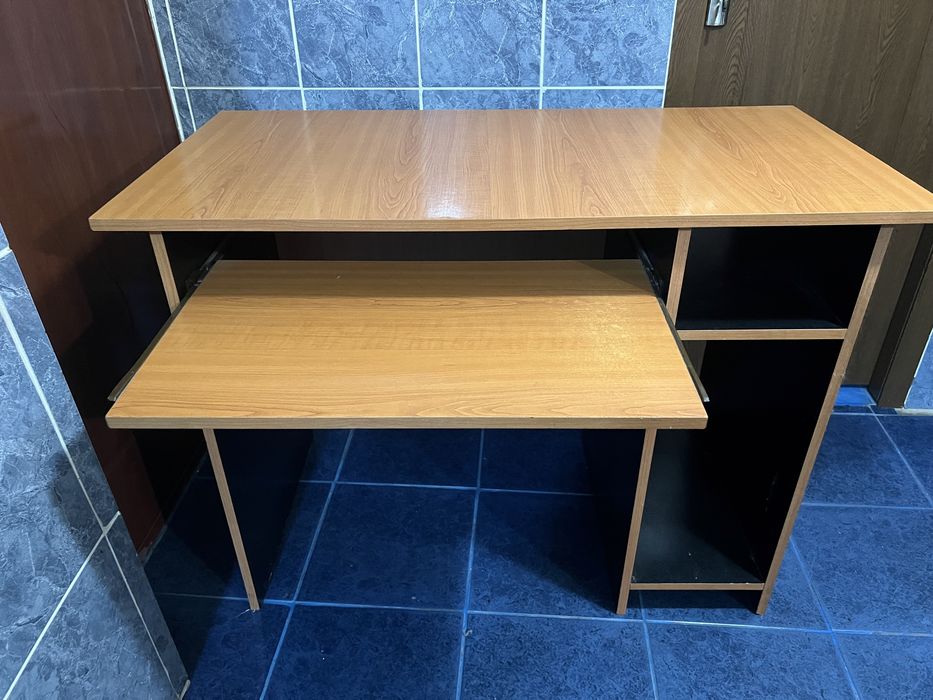 Vand birou folosit putin timp.