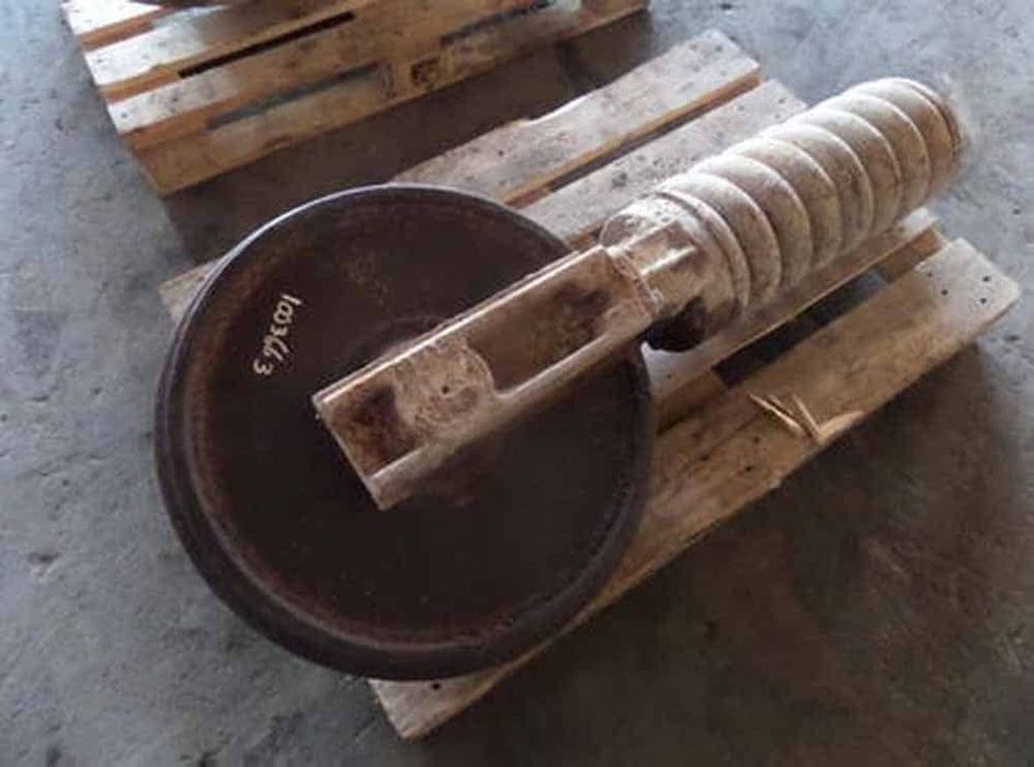 idler pentru liebherr 912