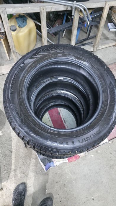 Продам зимнюю резину, шипованную Nokian Nordman 7 205/65 R16 99T