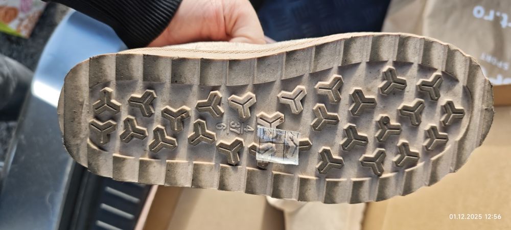 UGG crem House mărimea 37