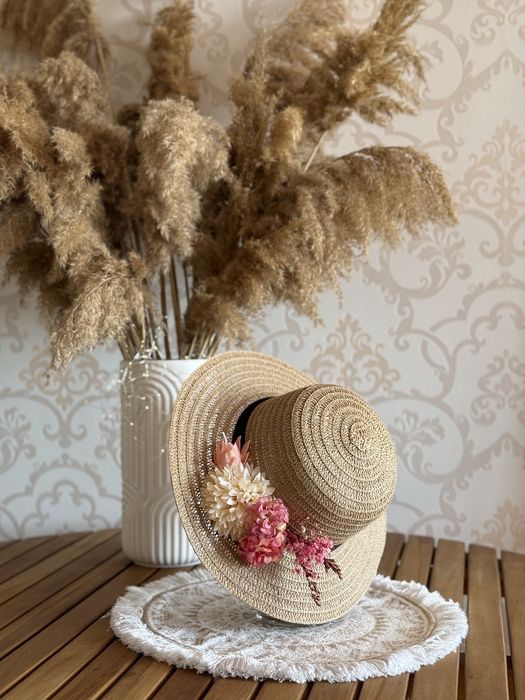 Дамска Шапка -  капела HANDMADE