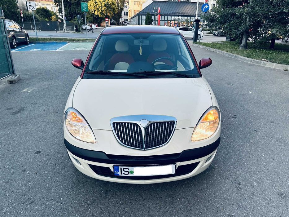 Lancia Ypsilon Diesel - 115000Km - Navi Camera Senz Park Clima