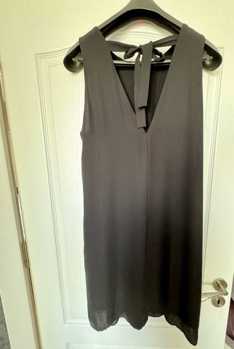 Коктейлна рокля/ефирна цветна /черна коктейлна рокля с връзка на г