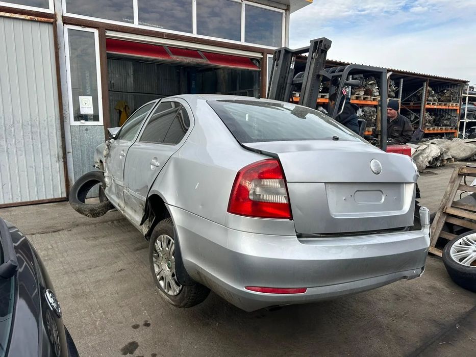 Dezmembrari Skoda Octavia 2 Facelift 1.6 tdi CAYC