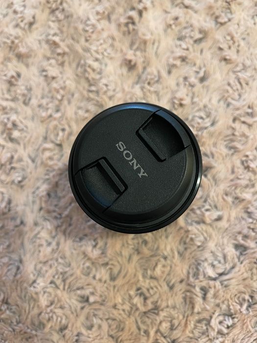 Обектив Sony E 18-135 мм