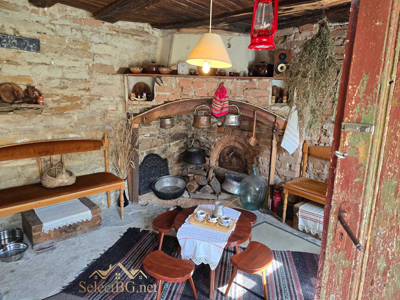 Продава се Къща в с. Янтра, Област Габрово - 186 кв.м за 968 €/кв.м - Снимка #1