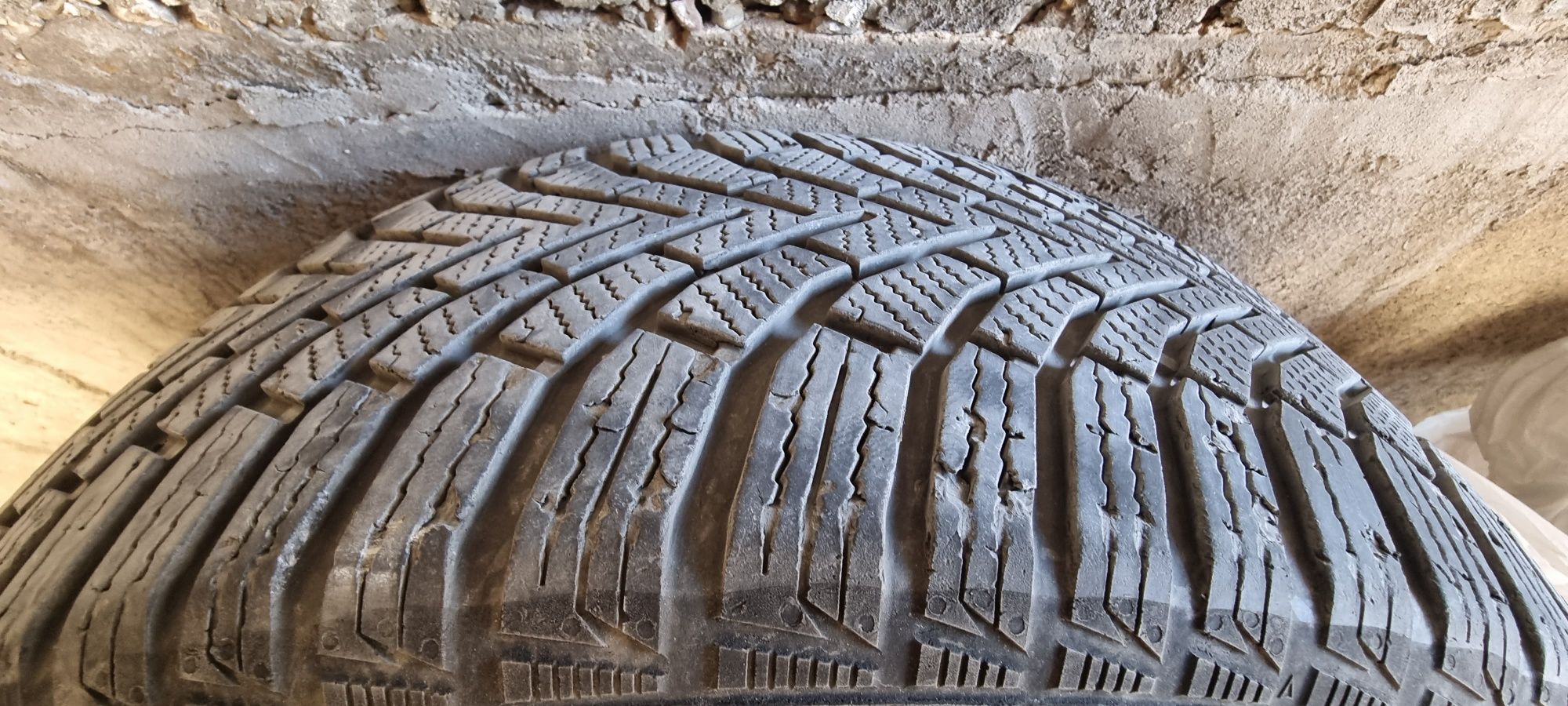 Зимни гуми SAILUN 215/60 R16