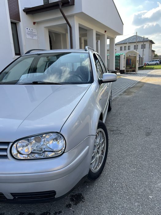 Vand urgent golf 4 pret negociabil