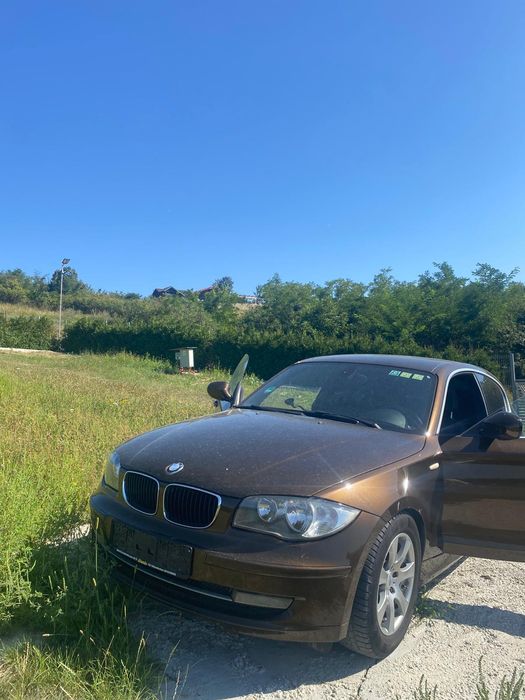 BMW seria 1 Euro 5 2009
Descriere: 
Vând BMW seria 1 adus