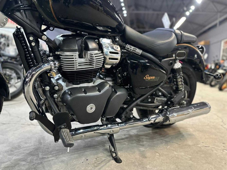 Royal Enfield Super Meteor 650 Interstellar - A2 - PROMO by EST BIKE