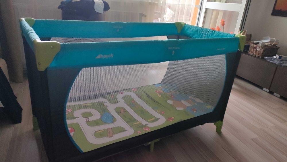 Pătuț pliabil Hauck