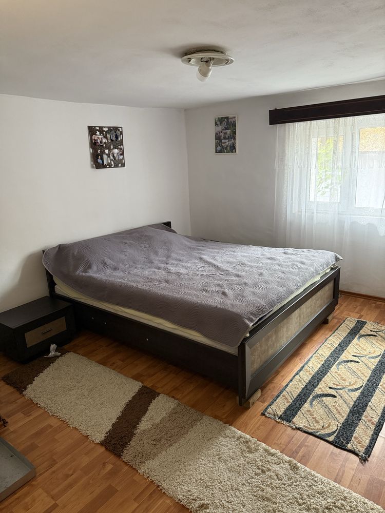 Vand CASA  sau schimb cu apartament in Tg Jiu