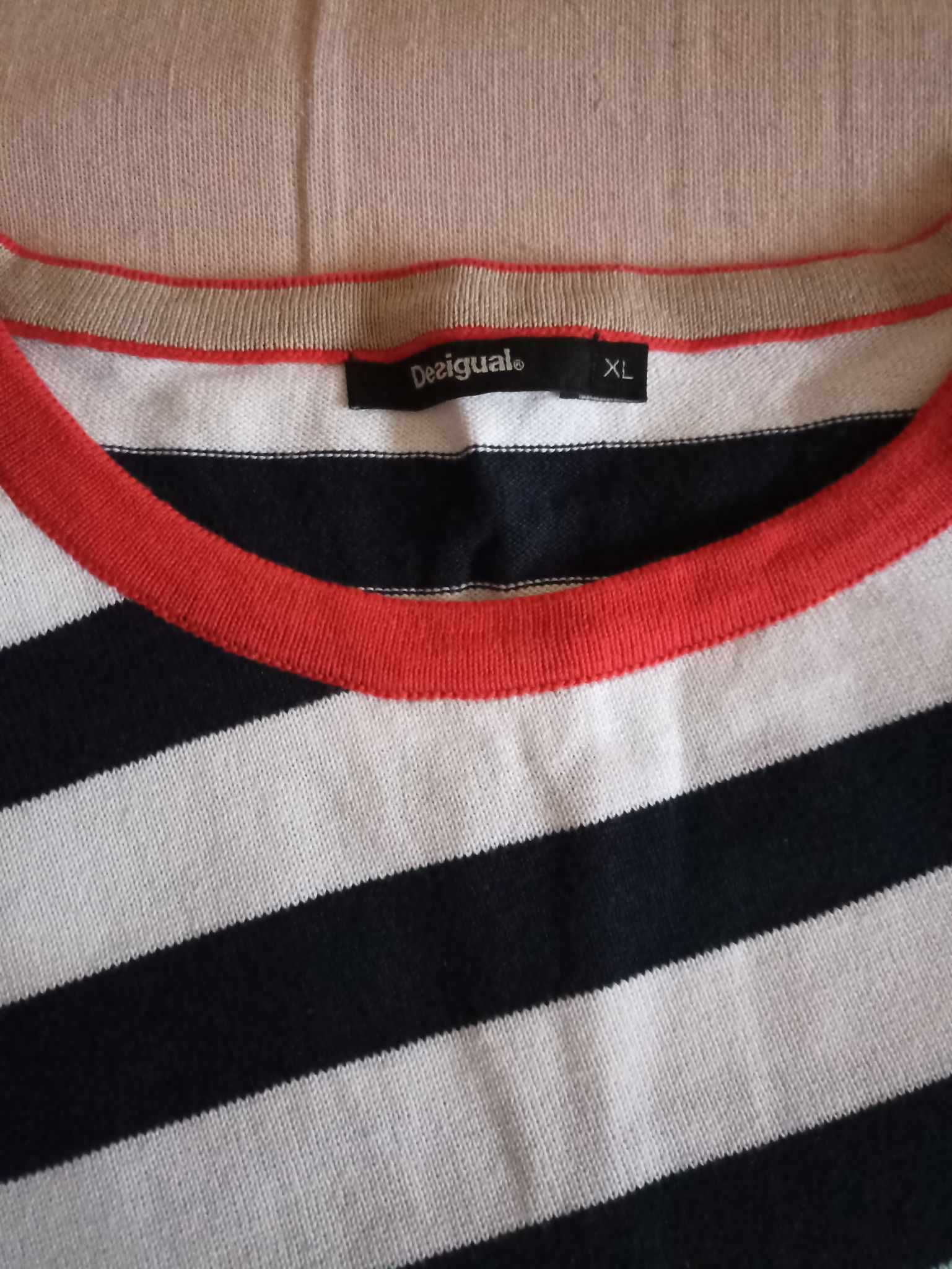 DESIGUAL пуловери/блузи L/XL