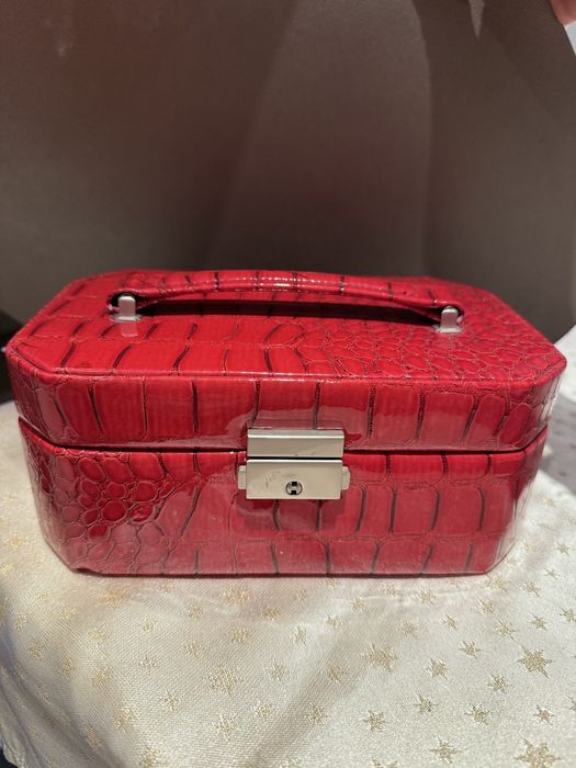 Луксозна кутия за бижута