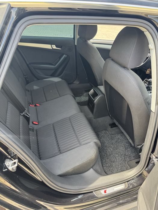 Audi A4 2011 2.0TDI s line