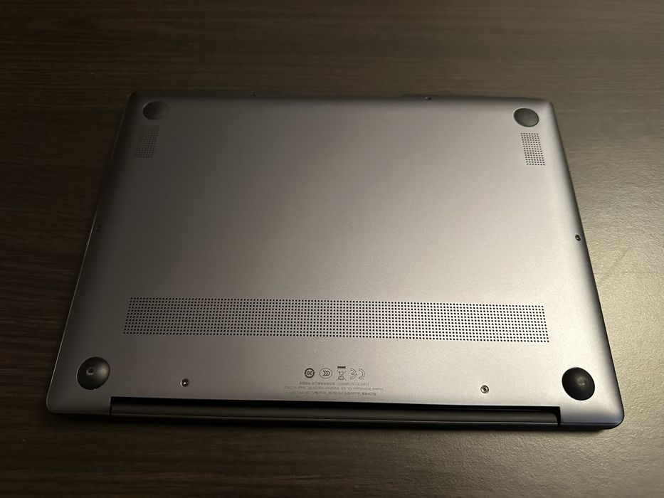 Huawei MateBook 13 – Ryzen 7 3700U / 16GB RAM / 512GB SSD / CA NOU/ 2k