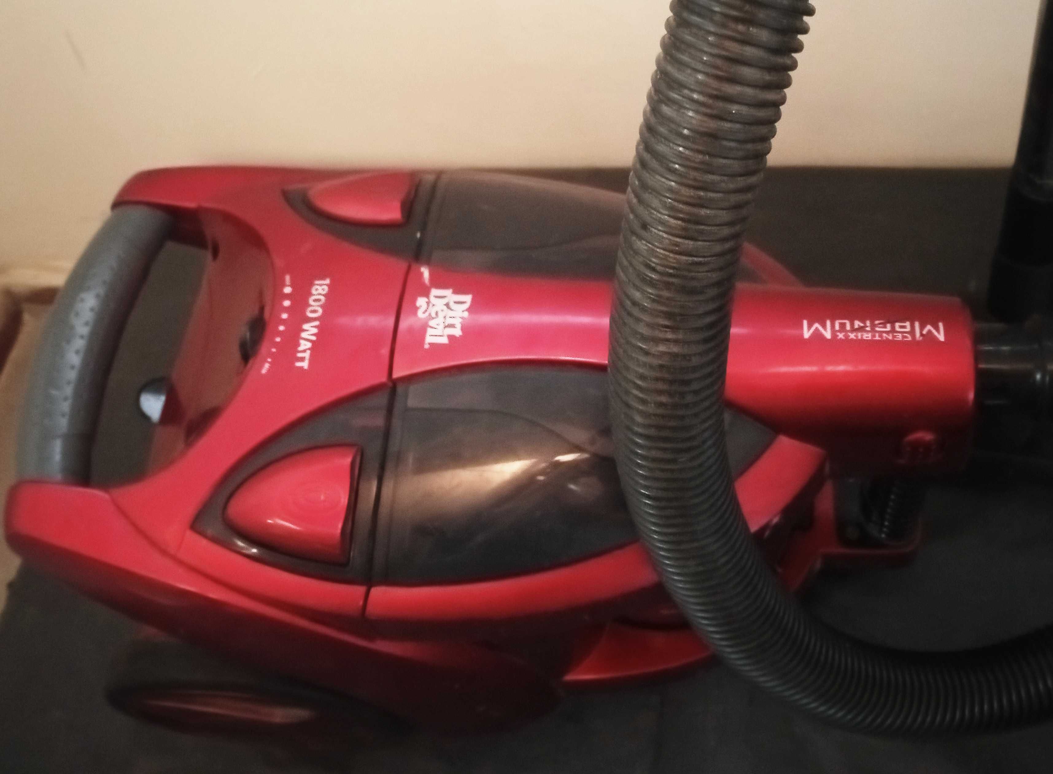Прахосмукачка DIRT DEVIL 1800W