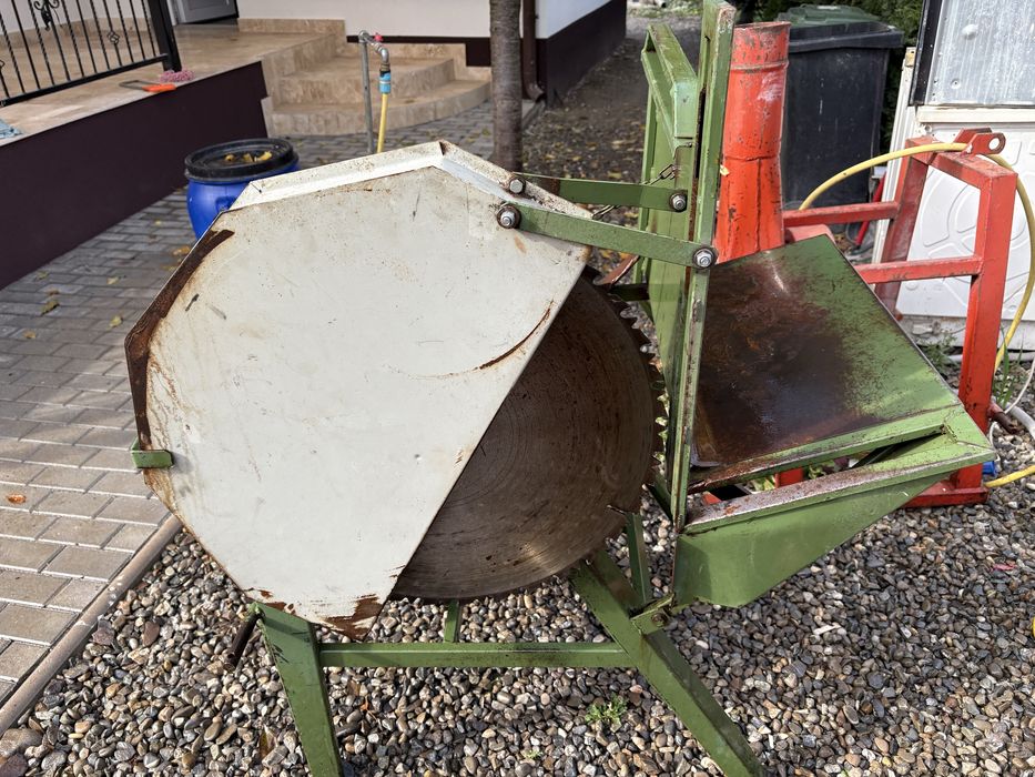 Circular dupa tractor