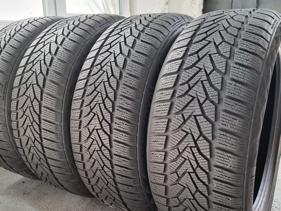 235/50/19 Uniroyal 4Броя: 850лв 8.5мм като Нови!