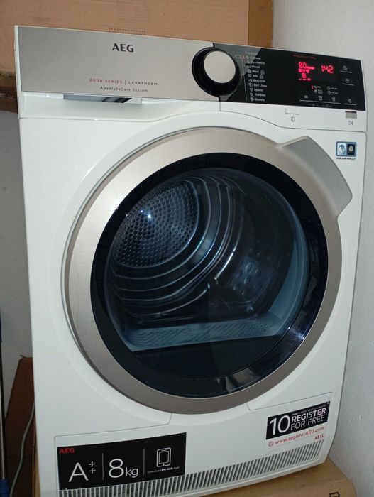 Сушилня Aeg 8000