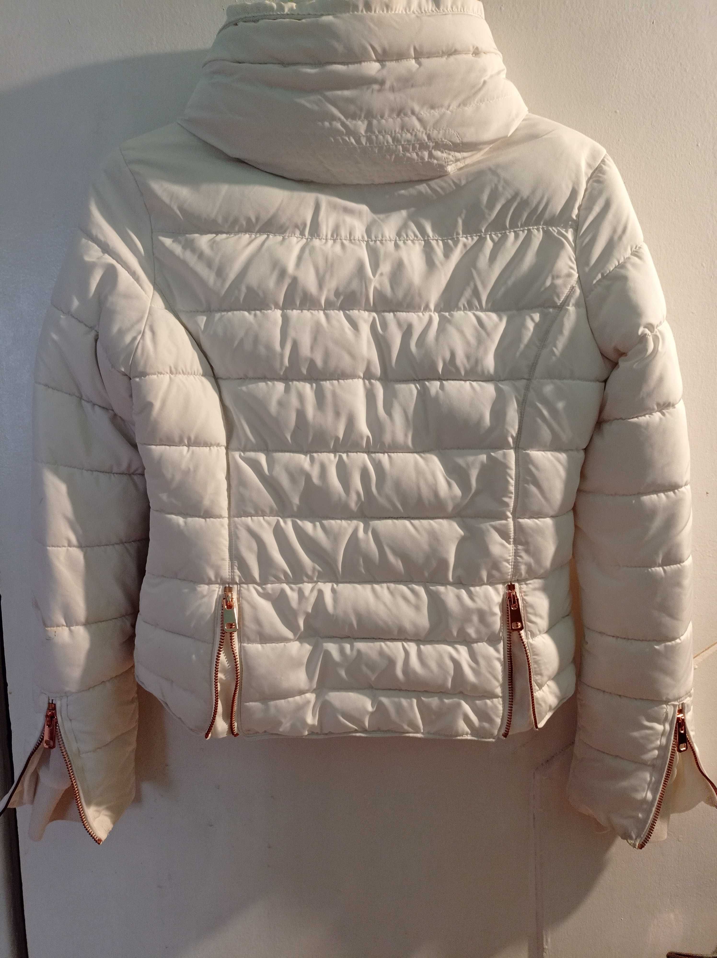 Бяло зимно дамско яке Zara basic outerwear - отлично състояние