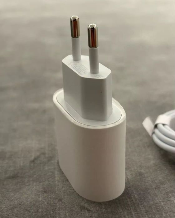 NOU Cablu 1m lightning + adaptor priza iPhone