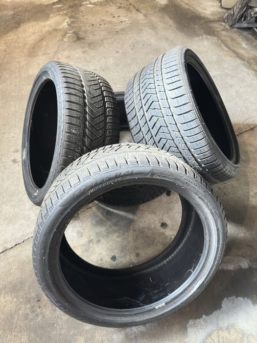 Гуми PIRELLI Sottozero 3  Winter  315/30R21 -2бр.  275/35R21-2бр