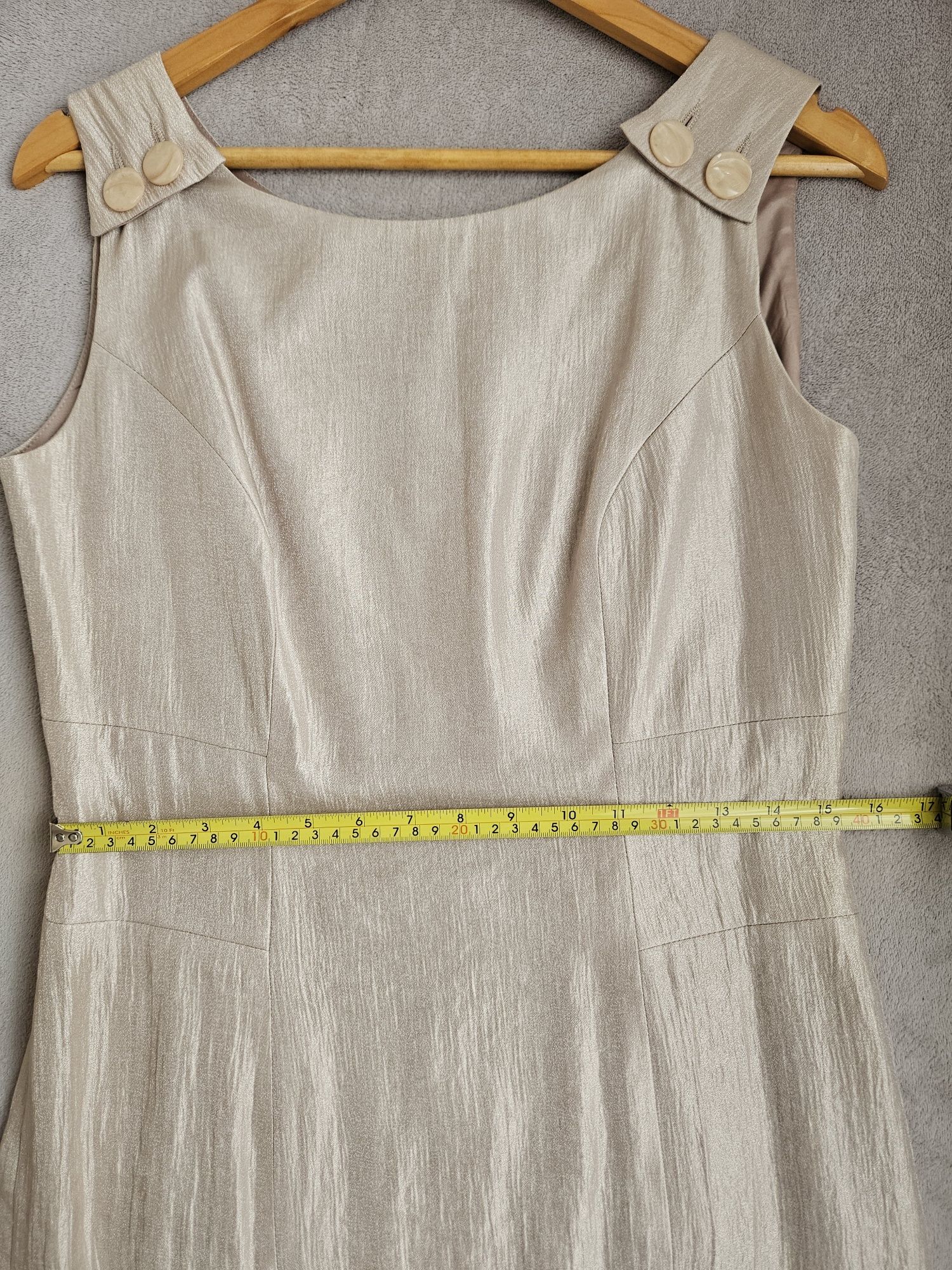 Rochie aurie tip gogosar