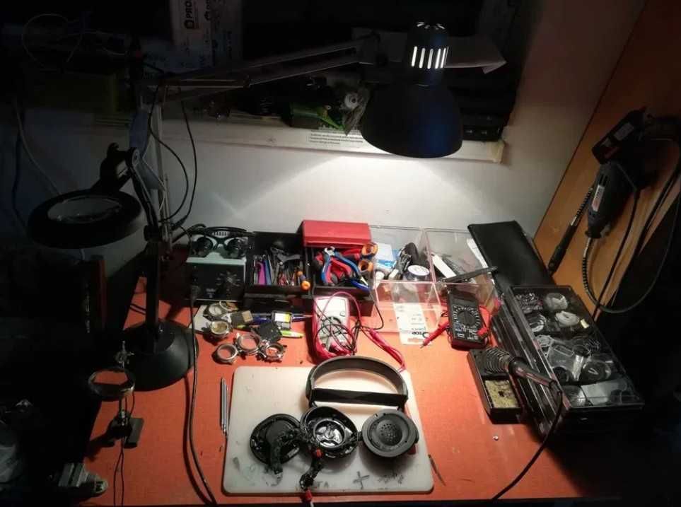 Reparatii si Reconditionari Casti Audio si Boxe Smart