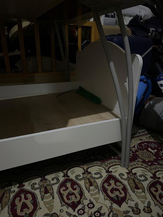 Детский кровать