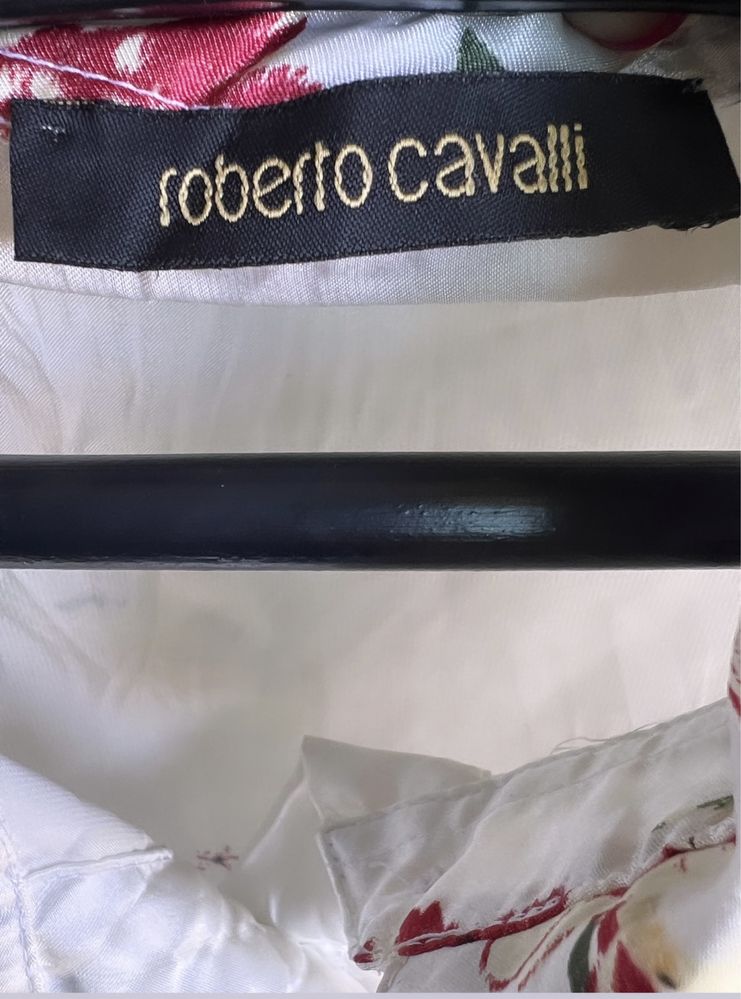 Риза Roberto Cavalli