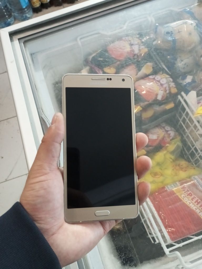 Samsung A7 есть NFC