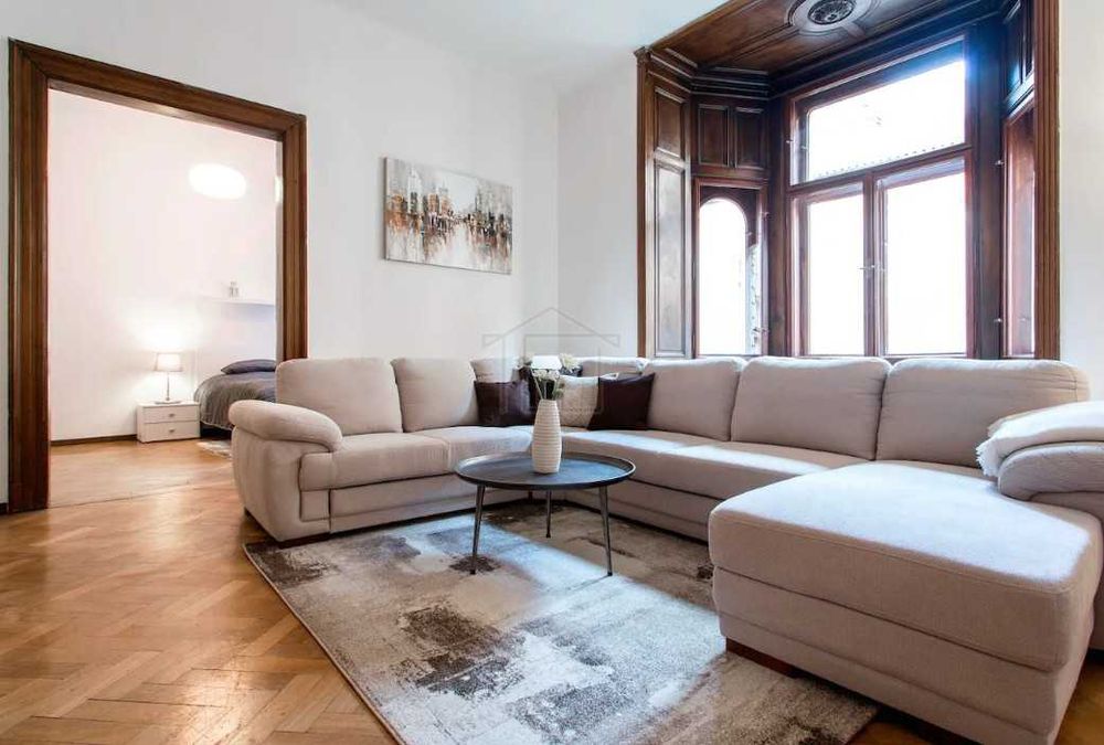 Дава се под наем Тристаен апартамент в Пловдив, Съдийски - 92 кв.м за 357 € - Снимка #1