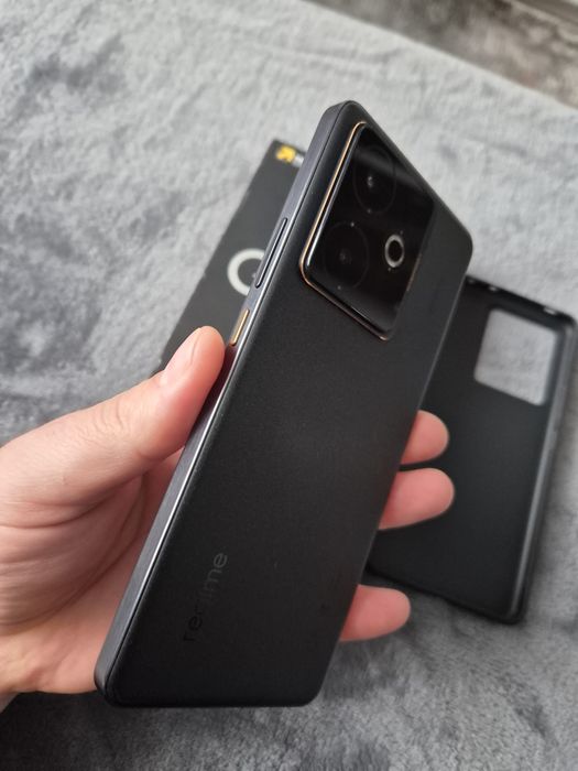 Realme GT 7T / 12 GB RAM