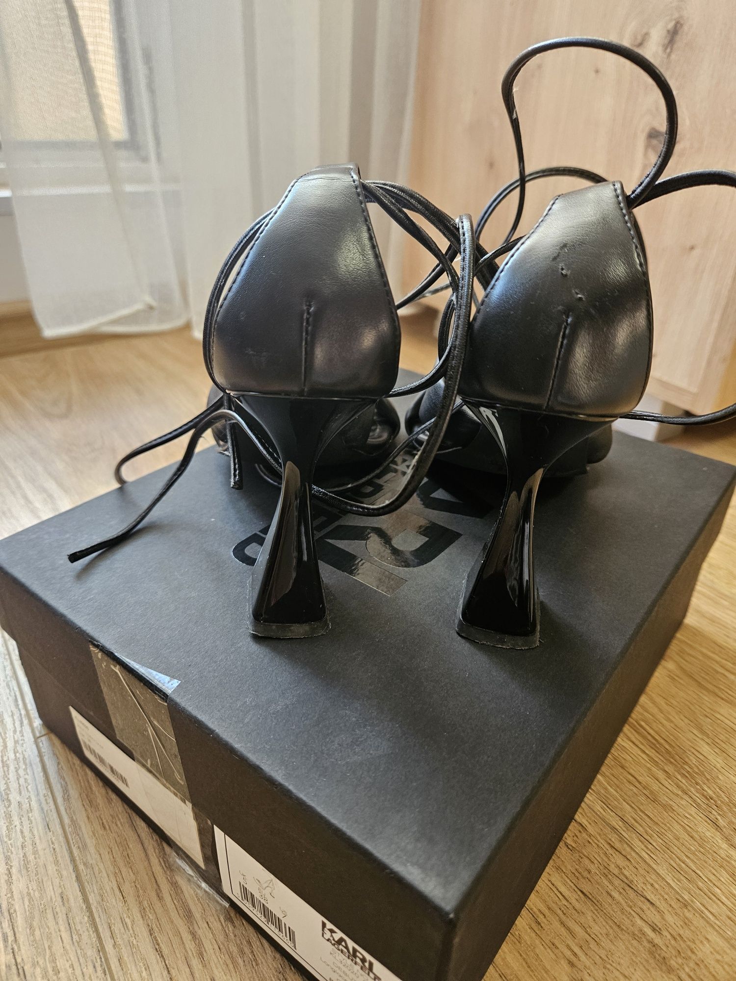 Дамски обувки  Karl Lagerfeld