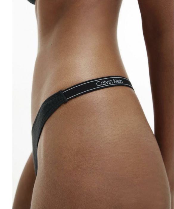 Изразани прашки Calvin Klein /S/