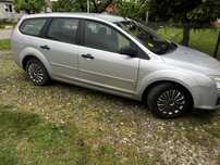 Ford-Focus.        2