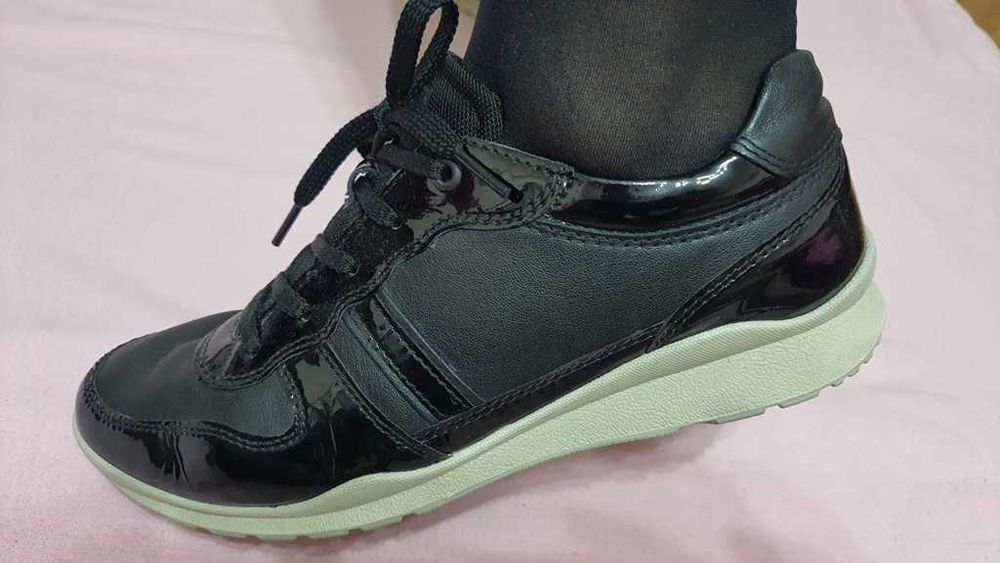 Adidasi trendy piele, de la ECCO marimea 39
