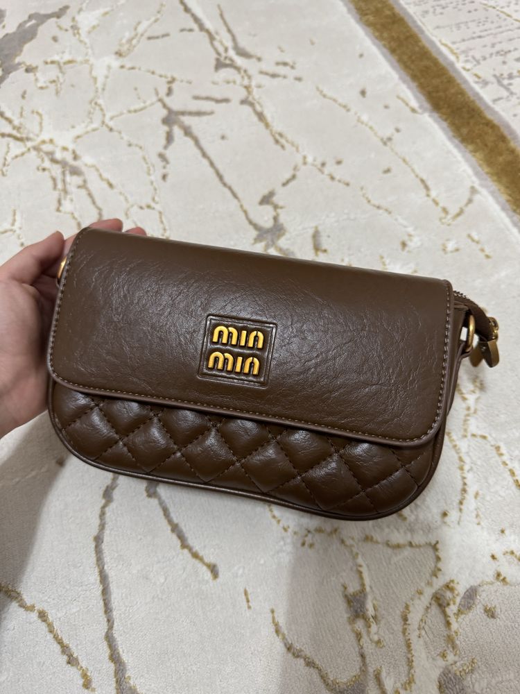 MIU  MIU  сумкaа