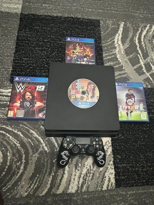 Продавам Playstation 4 slim