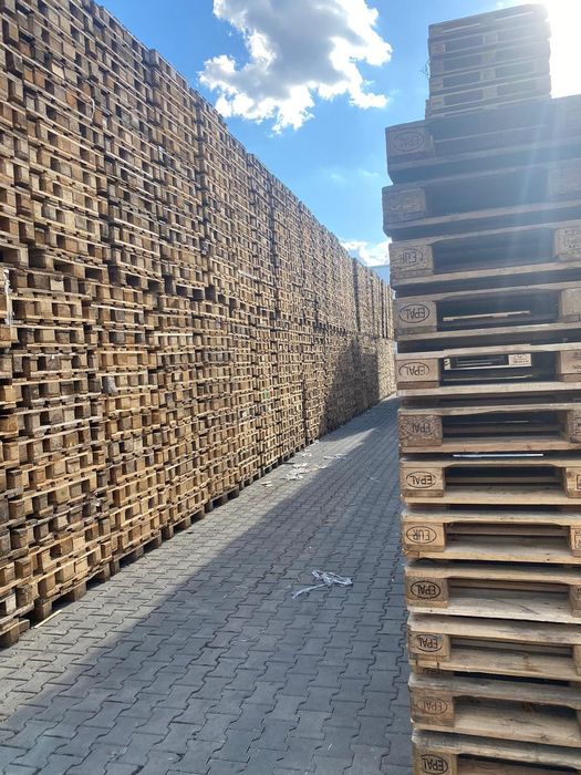 Vând paleti euro și non euro