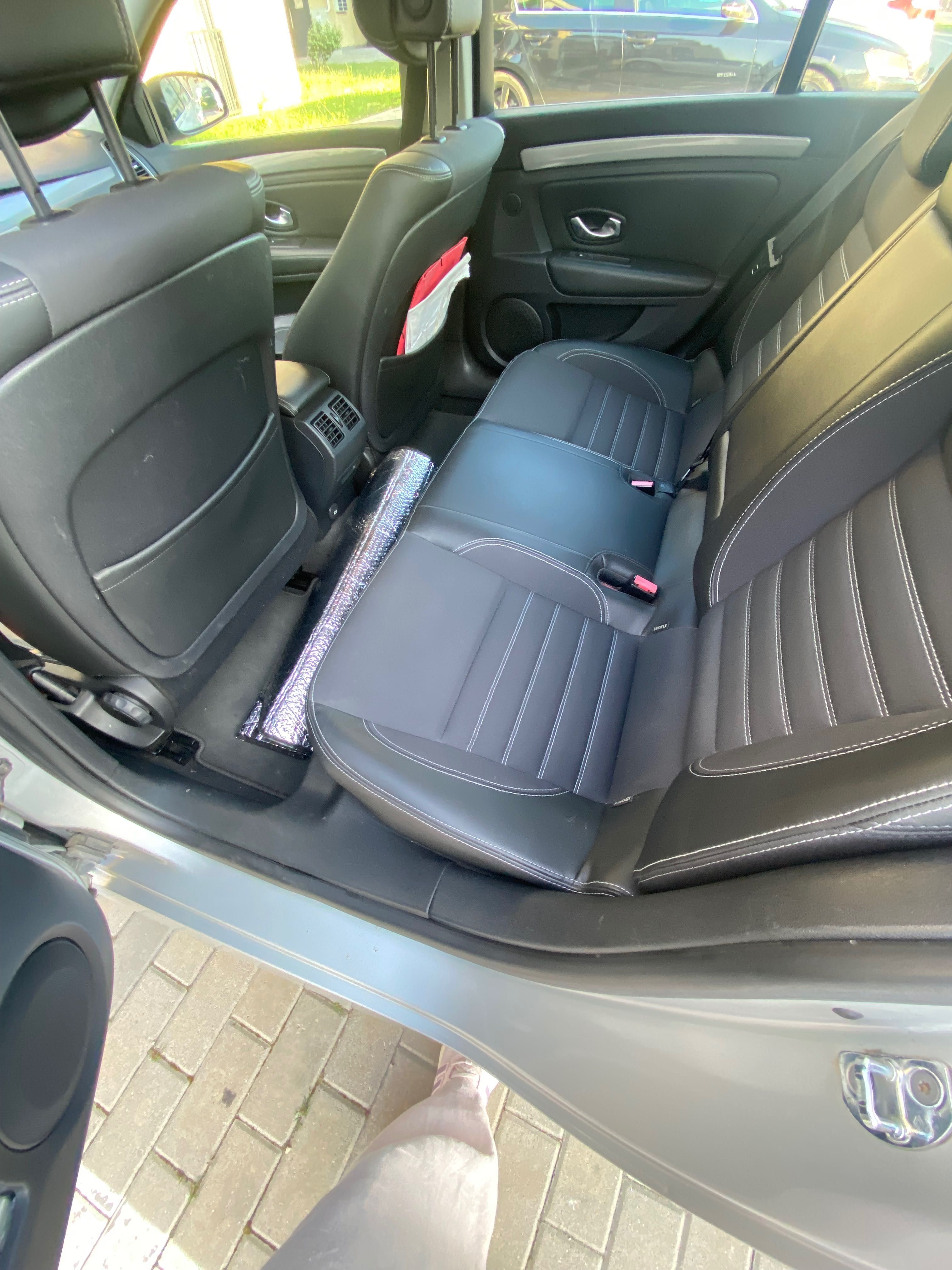 Renault Laguna 3 an de facbricatie 2011