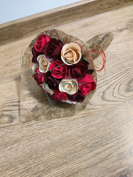 Букет от 19 вечни дървени рози.