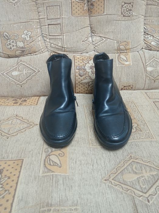 Чирчик. Продаются новые полусапоги